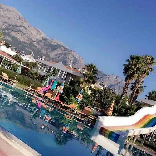 Derya Deniz Hotel 3*